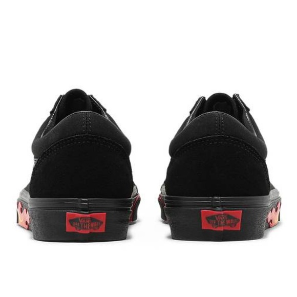 Vans Men’s Old Skool
(Flame Wall) Black/Black
VN0A38G1Q8Q
Sneakers - Picture 6 of 16